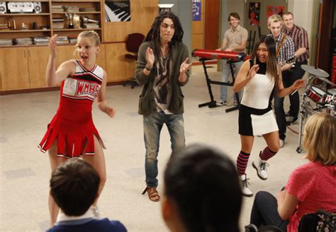 glee season 3 episode 17|glee dance with someone cast.